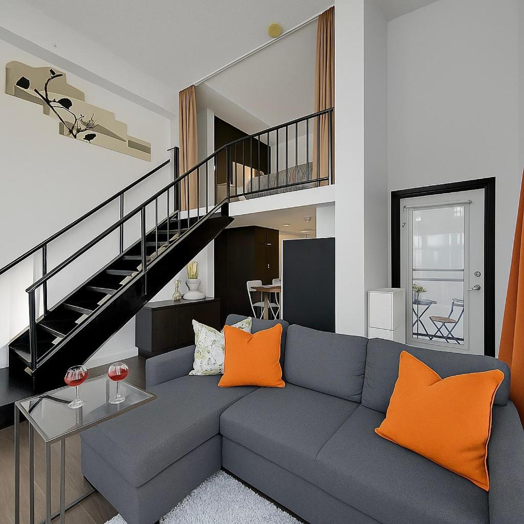 Trendy Downtown Loft - King Bed! * Vancouver