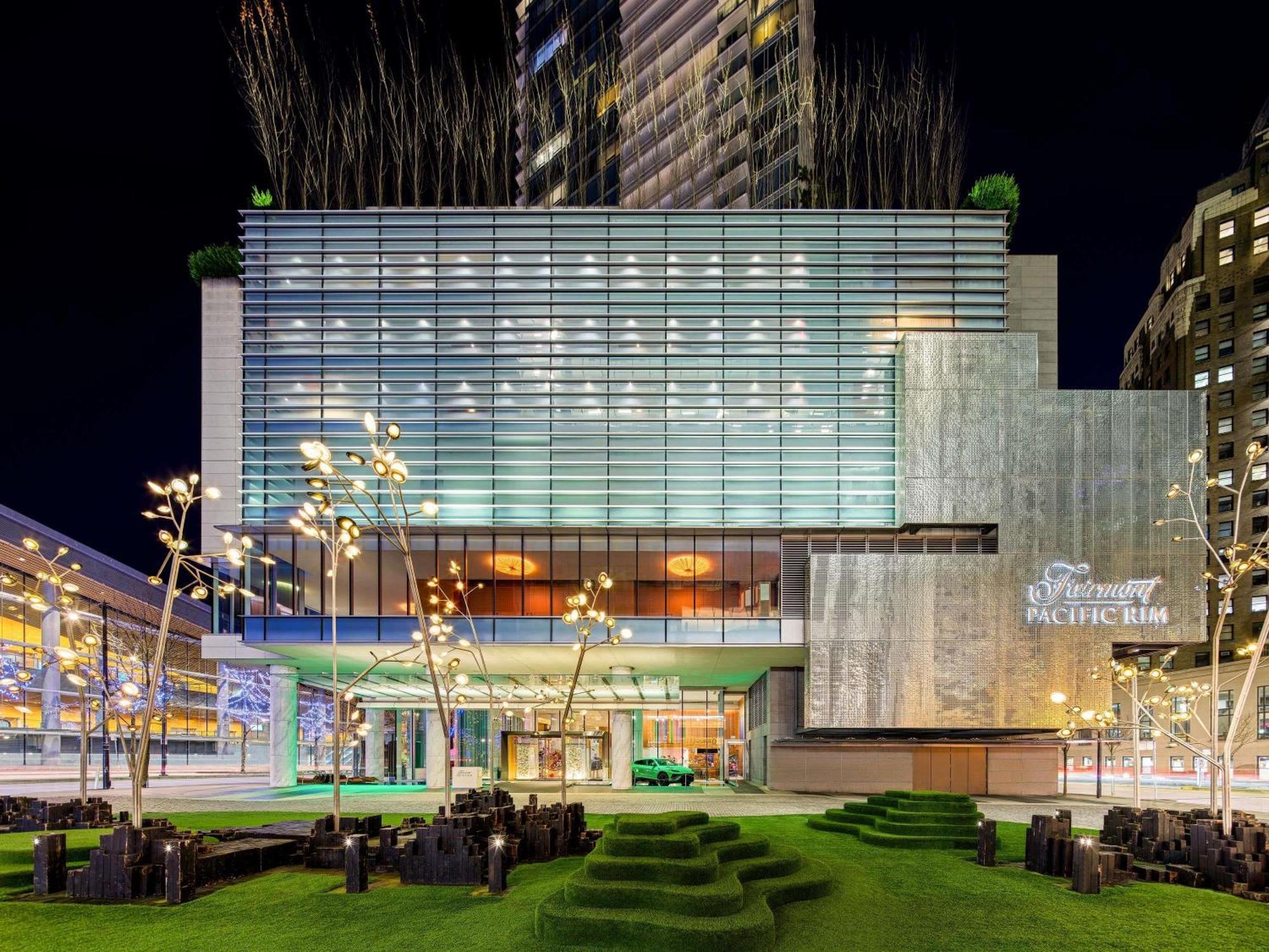 Fairmont Pacific Rim 5*