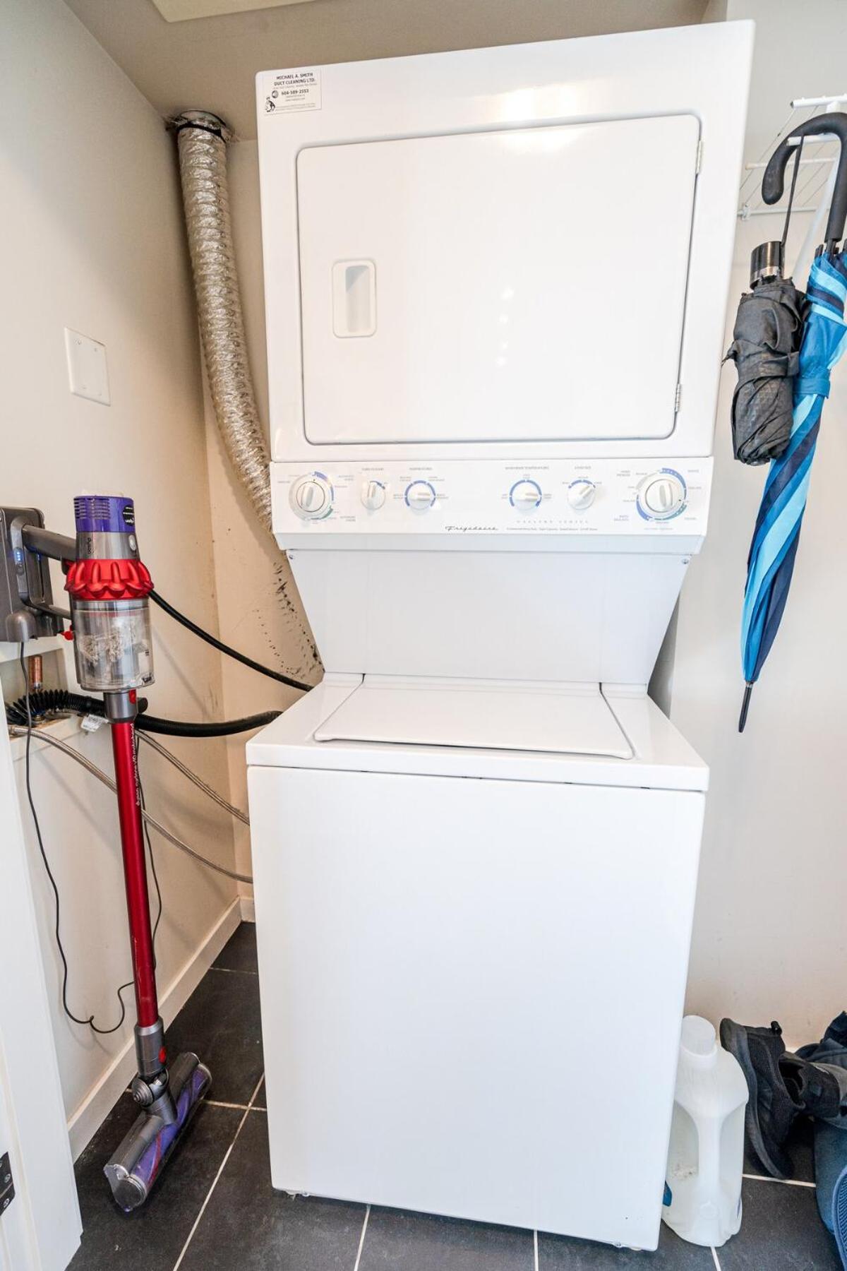 Apartment Waterview Condo With Pool And Sauna Near Bc Place And Skytrain Vancouver