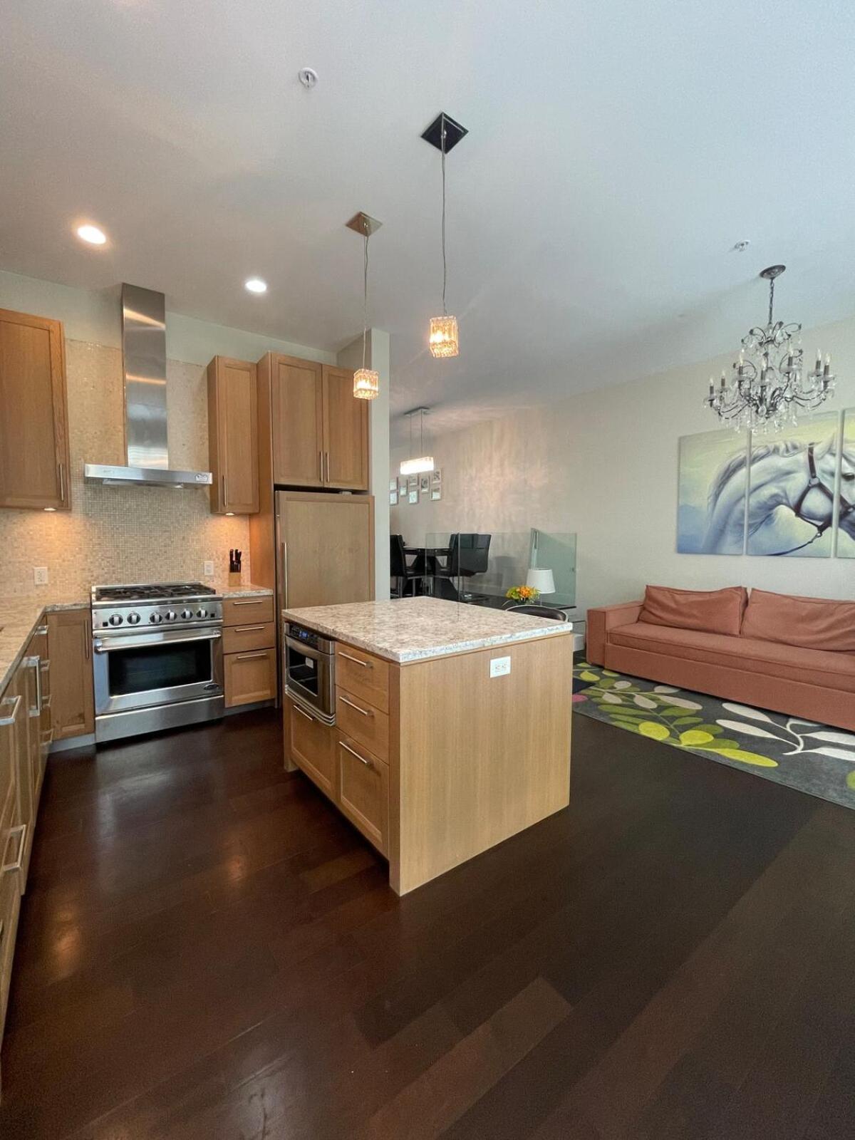 Family-friendly 5br Near Ubc Vancouver