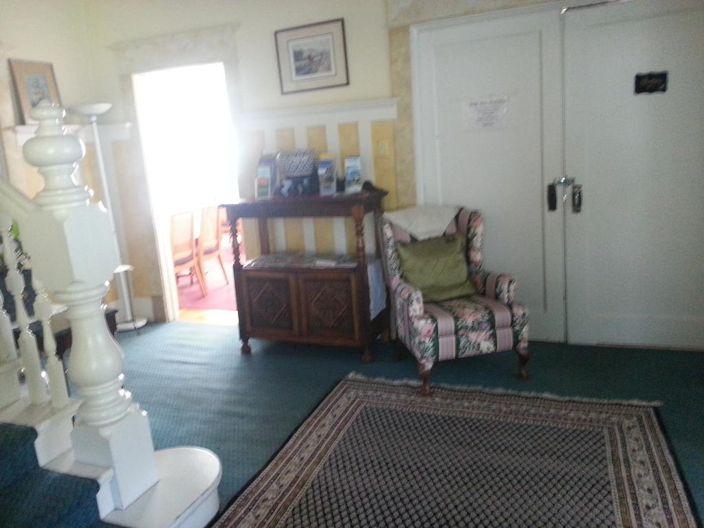 Guest house Balfour House