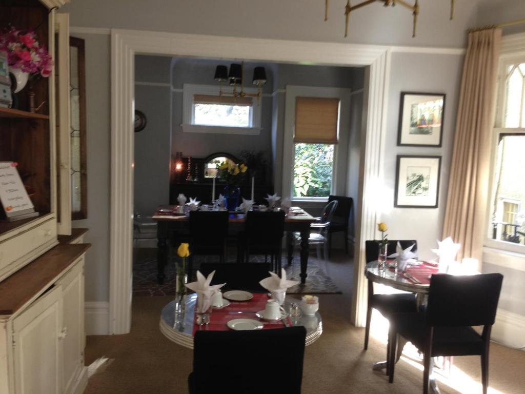 Bed & Breakfast Barclay House 4*