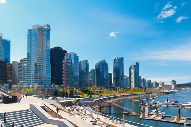 Apartment Chic 2-bedroom In Central Downtown With Stunning Water Views