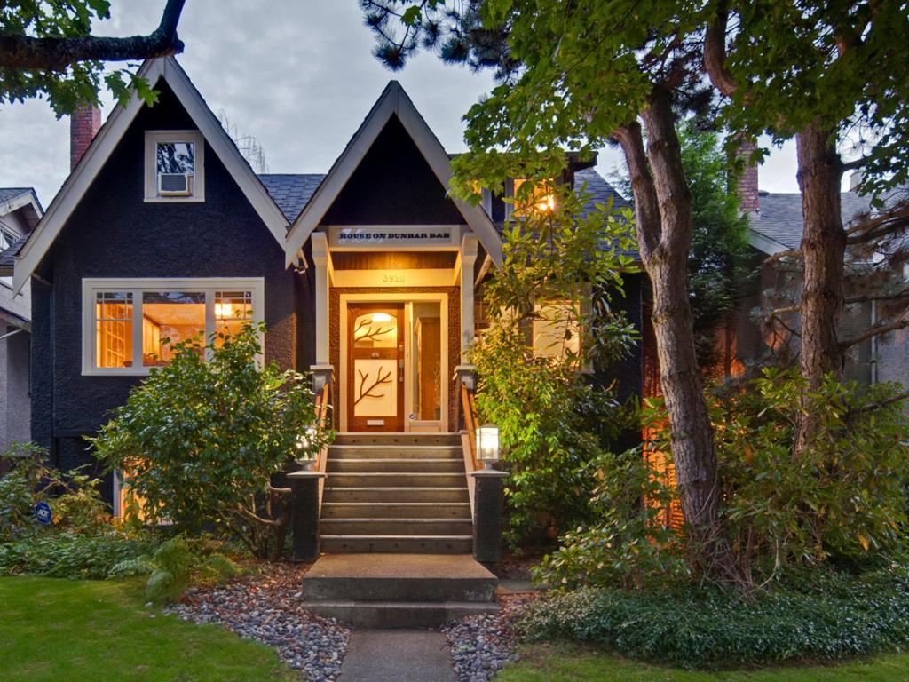House On Dunbar