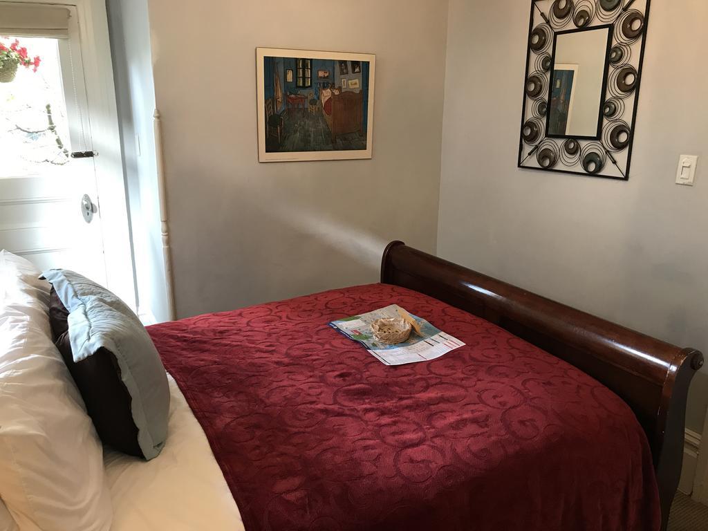 Bed & Breakfast Barclay House 4*