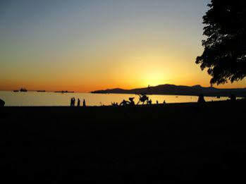 Sunset And 3* Vancouver