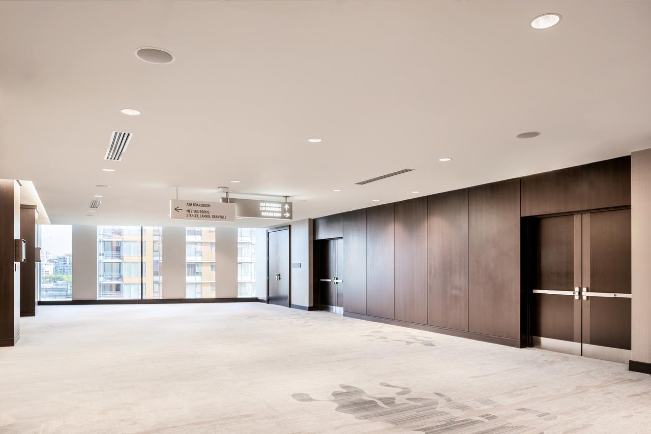 Jw Marriott Parq Hotel