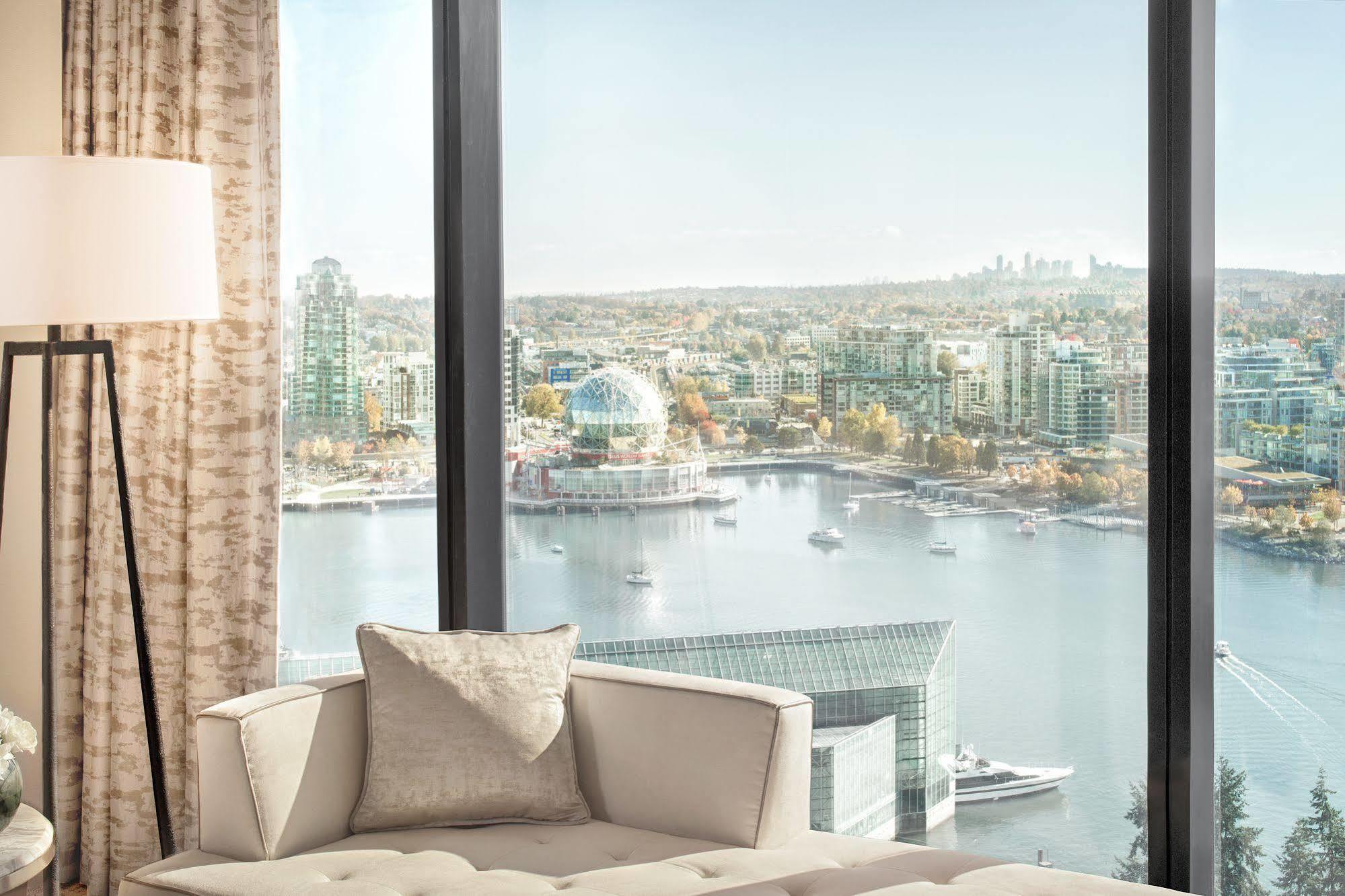Jw Marriott Parq Hotel
