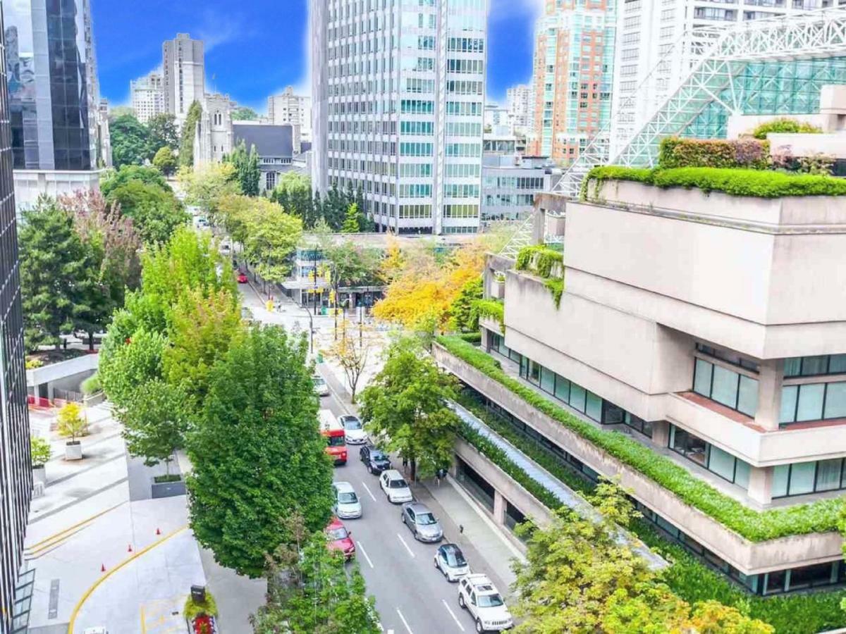 Robson & Granville Luxury Apartment