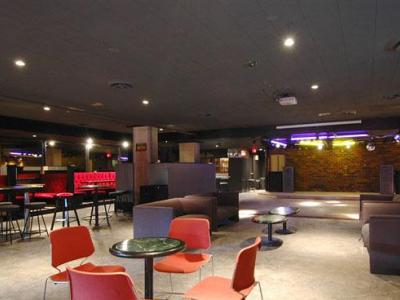 Howard Johnson Plaza Hotel Vancouver Hotel