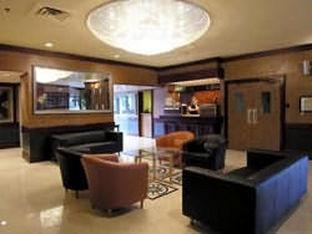 Howard Johnson Plaza Hotel Vancouver Hotel