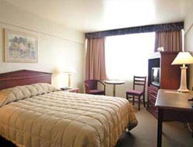 Howard Johnson Plaza Hotel Vancouver 3* Vancouver
