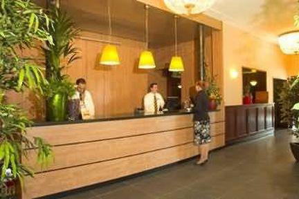 Howard Johnson Plaza Hotel Vancouver Hotel