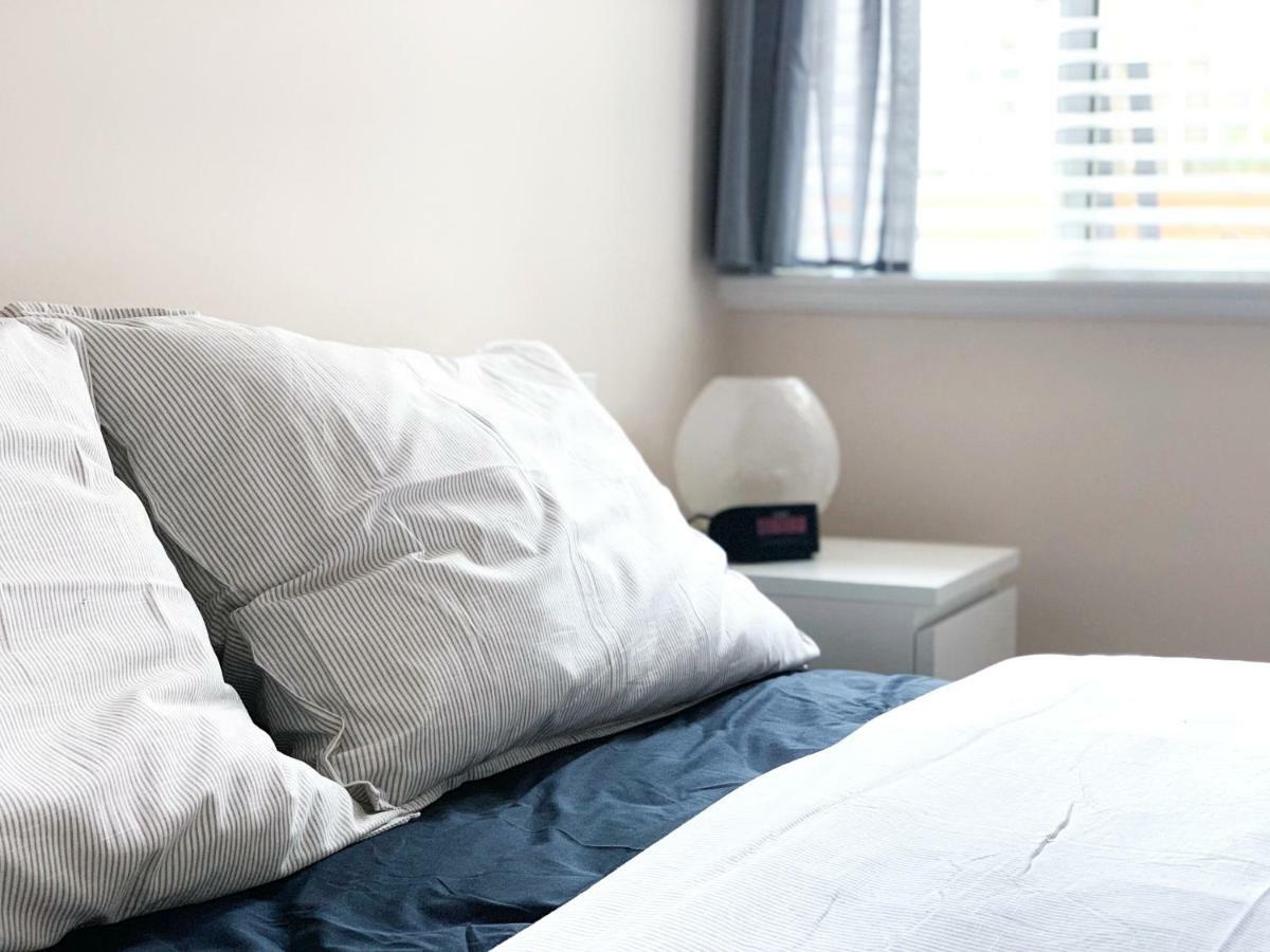 Skytrain Suite: Comfort Near Metro & Downtown Villa Vancouver