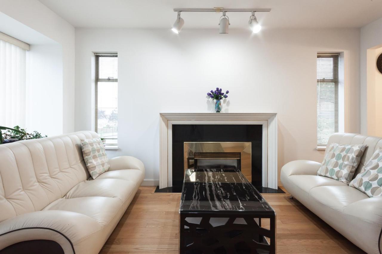 Convenient To Attractions & Close To Airport Gasthof