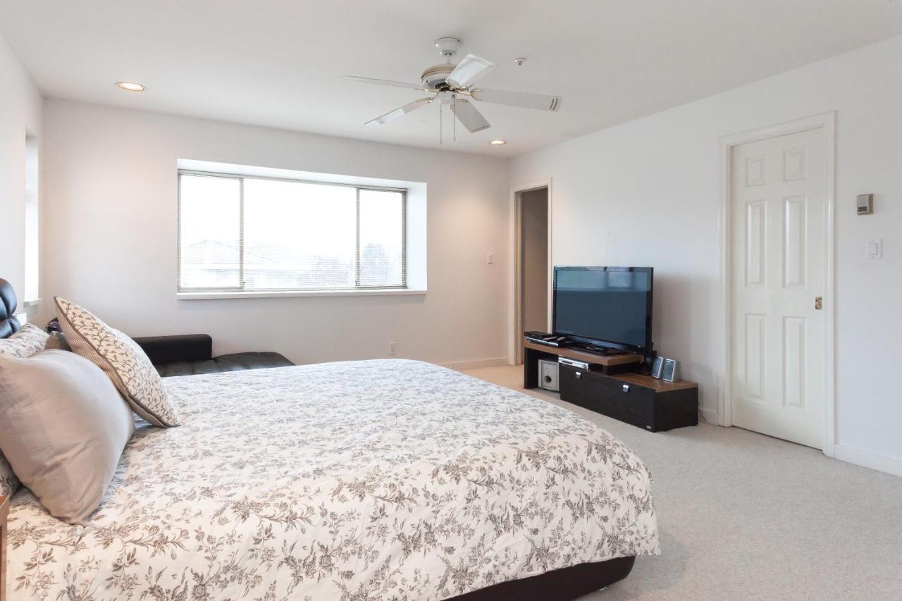 Convenient To Attractions & Close To Airport Gasthof *
