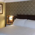 The Deluxe Hotel Vancouver