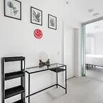Cozy 2Bd Apt In Vancover Free Parking