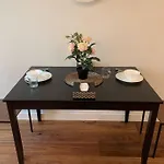 Explore Qe Park From Luxury Studio