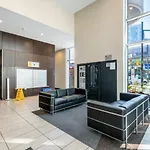 Explore Vancouver Downtown From Luxury 1 Bed/Bath