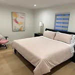 Easy Stay