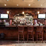 Kingston Hotel