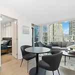 2Br Condo With Breathtaking View In Downtown! Free Parking - 6 Sleep