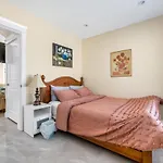 Three Bedrooms Brand New Laneway House Near Public Transit