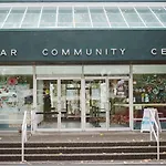 Comfortable Guest Home Near Downtown Vancouver & Sights & Stores