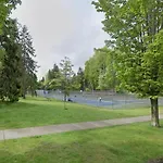 Comfortable Guest Home Near Downtown Vancouver & Sights & Stores