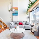 Loft In Downtown Vancouver With Free Parking