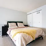 Loft In Downtown Vancouver With Free Parking