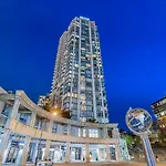 Beautiful Bright Modern Condo With Water View And Ac In Dt Vancouver 2Br,3Bd,2Bt Sleeps 6 Guests Free Parking Netflix Included
