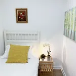 Downtown 4Bd 2Ba View Skytrain 2 Free Parking