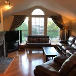 Penthouse Condo With Private Rooftop Patio