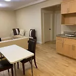 Spacious & Cozy 2 Bd Suite In Heart Of Vancouver