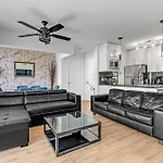Gastown Downtown Apartment Very Central