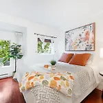Luxurious Coal Harbour Duplex Steps From The Water