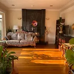 7 Bedrooms In The Heart Of Vancouver