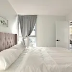 Luxury Condo In Downtown Vancouver With City View