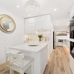 Urban Oasis Modern 2Br By Trendy Commercial Drive
