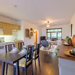 Charming Suite With Amazing Views