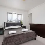 Private Room With Private Washroom In Homestay