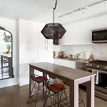 Modern, Bright 2 Bedroom Condo In Historic Chinatown, Downtown Vancouver