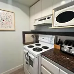 City Retreat With Views In The Heart Of Downtown