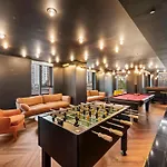 2Br - Sauna, 24-7 Gym, Parking, With Gaggenau & Aesop