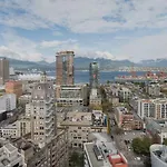 Luxury 2 Bed 2 Bath Condo Downtown Vancouver With Free Parking