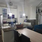 Elegant 2-Bedroom Townhouse