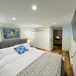Shaughnessy Cozy Bedrooms Guest House