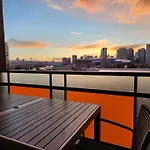 Landmark Views Licensed 2-Bedroom With Soundbar And Large Outdoor Space